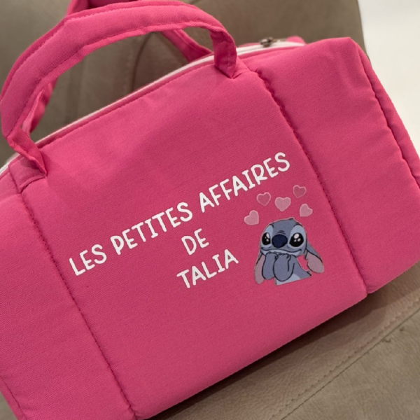 L’indispensable rose avec stitch